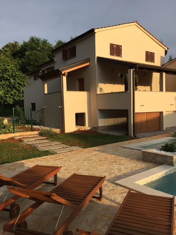 Holiday Home Maver Forty Poreč Exteriör bild