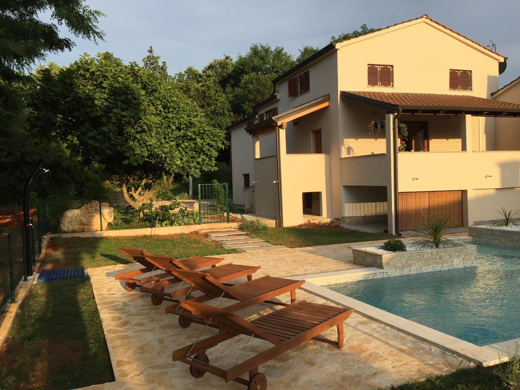Holiday Home Maver Forty Poreč Exteriör bild